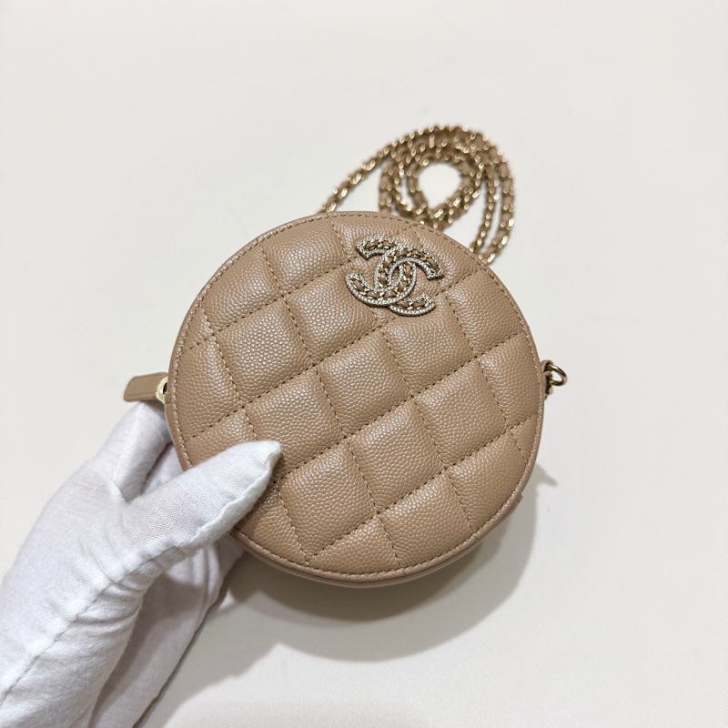 914intheair 『全新全配』Chanel22S季節限量水鑽米色奶茶色荔枝牛皮圓餅包-8