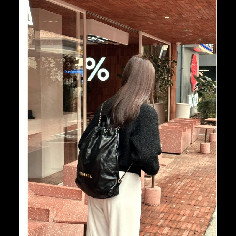 Chanel 香奈兒 22 bag 經典荔枝紋牛皮束口後背包 / 雙肩包-7