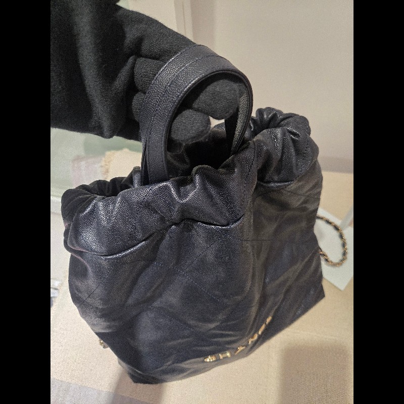 Chanel 香奈兒 22 bag 經典荔枝紋牛皮束口後背包 / 雙肩包-31