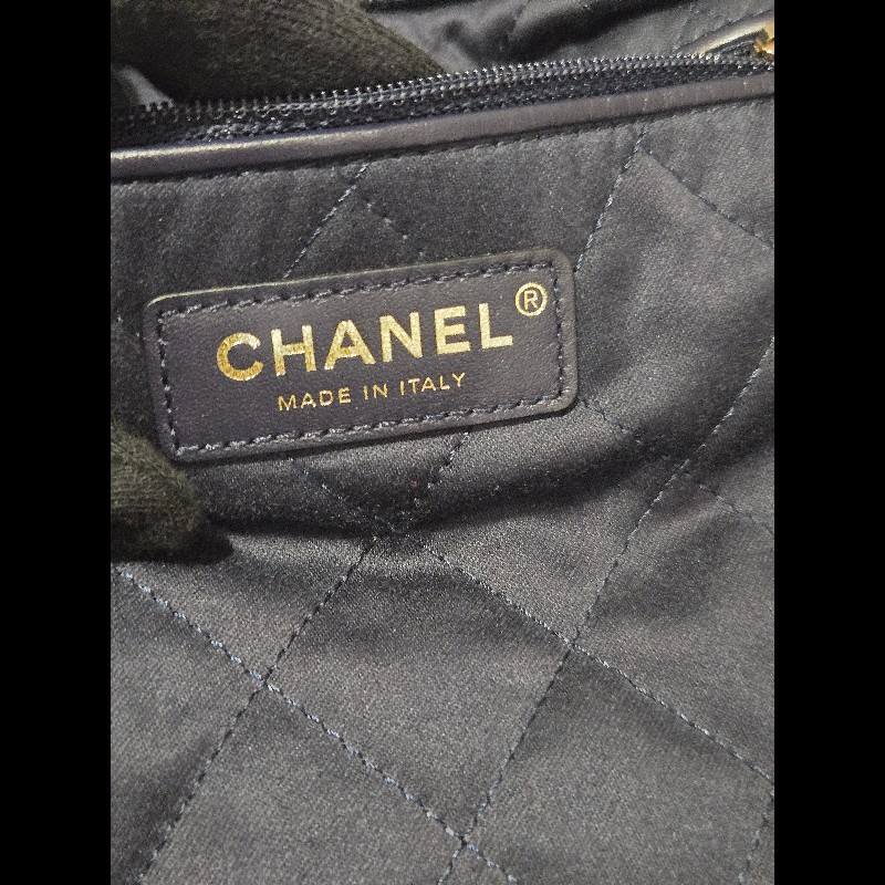 Chanel 香奈兒 22 bag 經典荔枝紋牛皮束口後背包 / 雙肩包-35