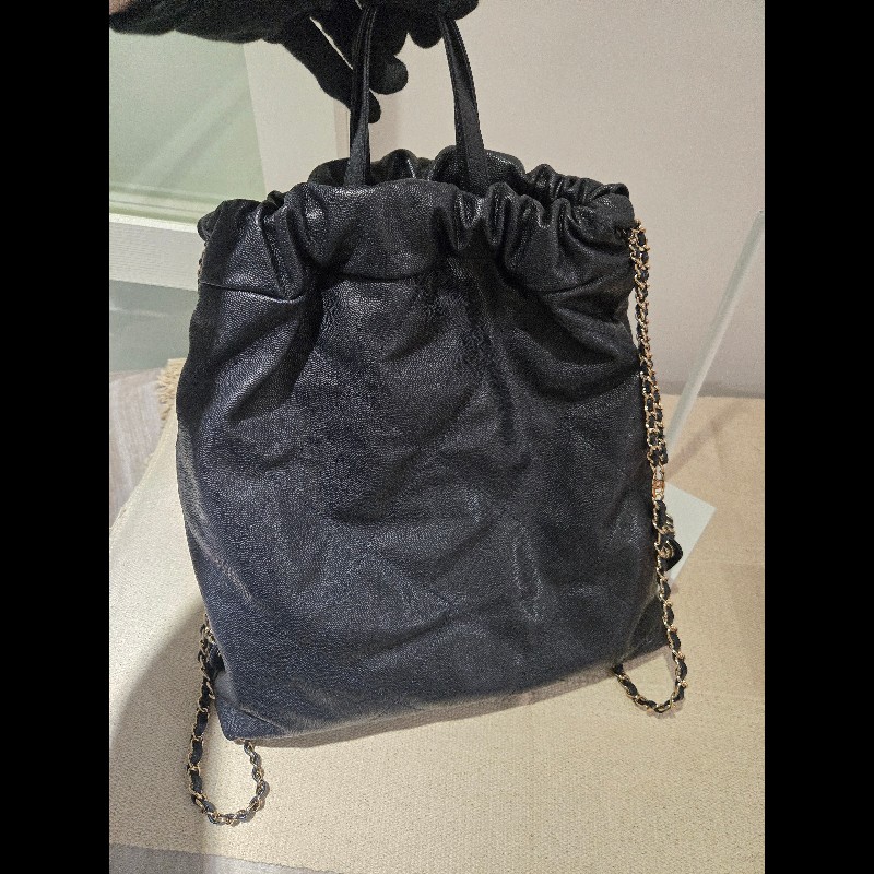 Chanel 香奈兒 22 bag 經典荔枝紋牛皮束口後背包 / 雙肩包-40