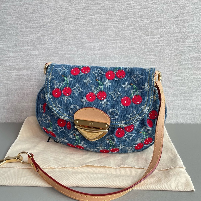 👜LV|村上隆聯名Sunset櫻桃牛仔元寶包|缺條肩帶|芯片款98新-3