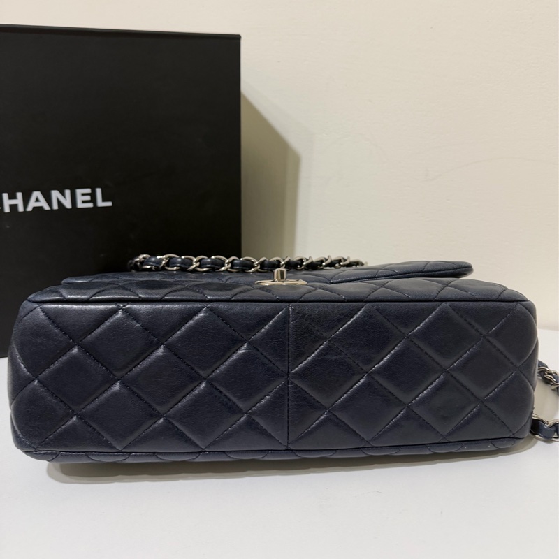 ✨Chanel Jumbo 深藍色銀扣 包型立體 內裡乾淨 💙-4