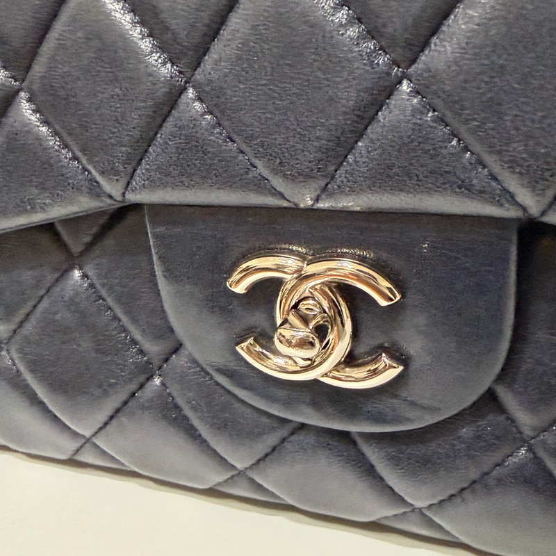 ✨Chanel Jumbo 深藍色銀扣 包型立體 內裡乾淨 💙-7
