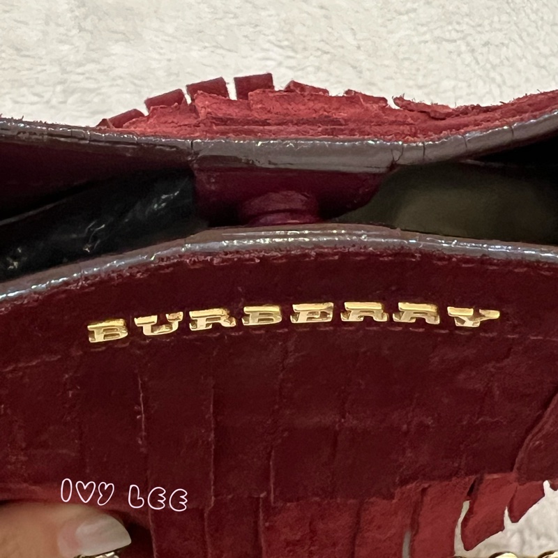 BURBERRY 紅麂皮水桶包 流蘇線條造型 金鍊條 斜背包 肩背包 正品 二手精品-17