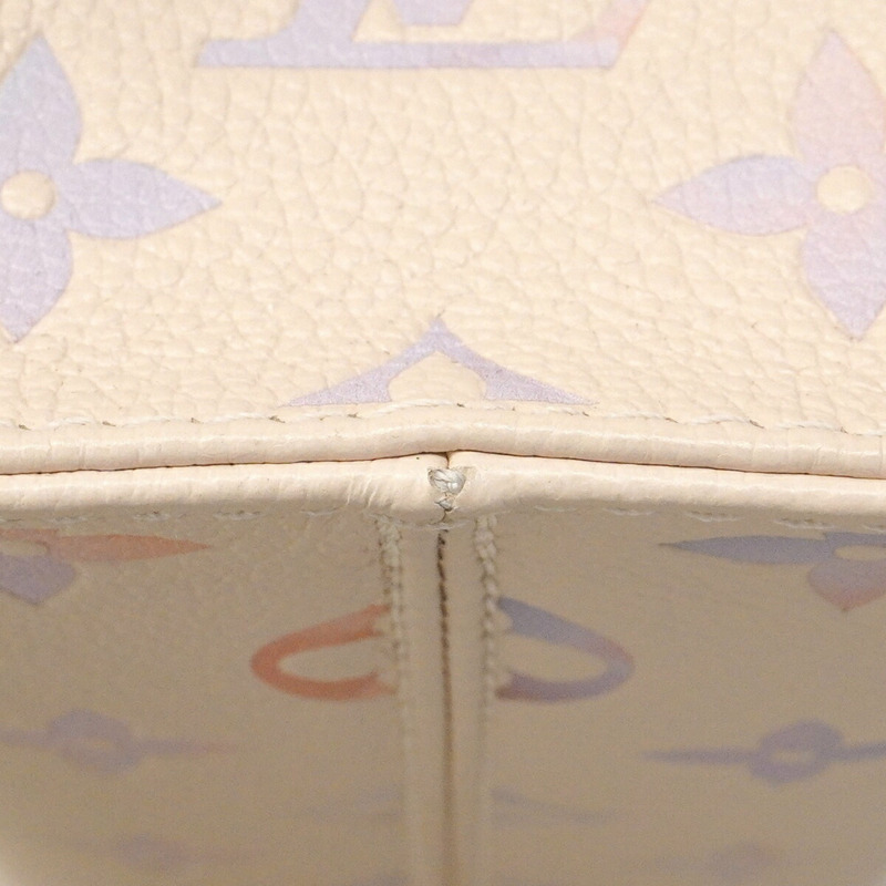 Louis Vuitton Monogram Empreinte OnTheGo PM 手提包,M25770,夢幻奶油色,女士兩用包。-10