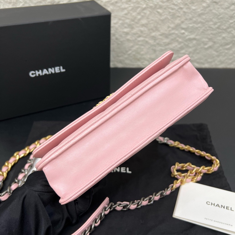 98新Chanel香奈兒19bag woc粉色菱格紋羊皮鏈條包-4