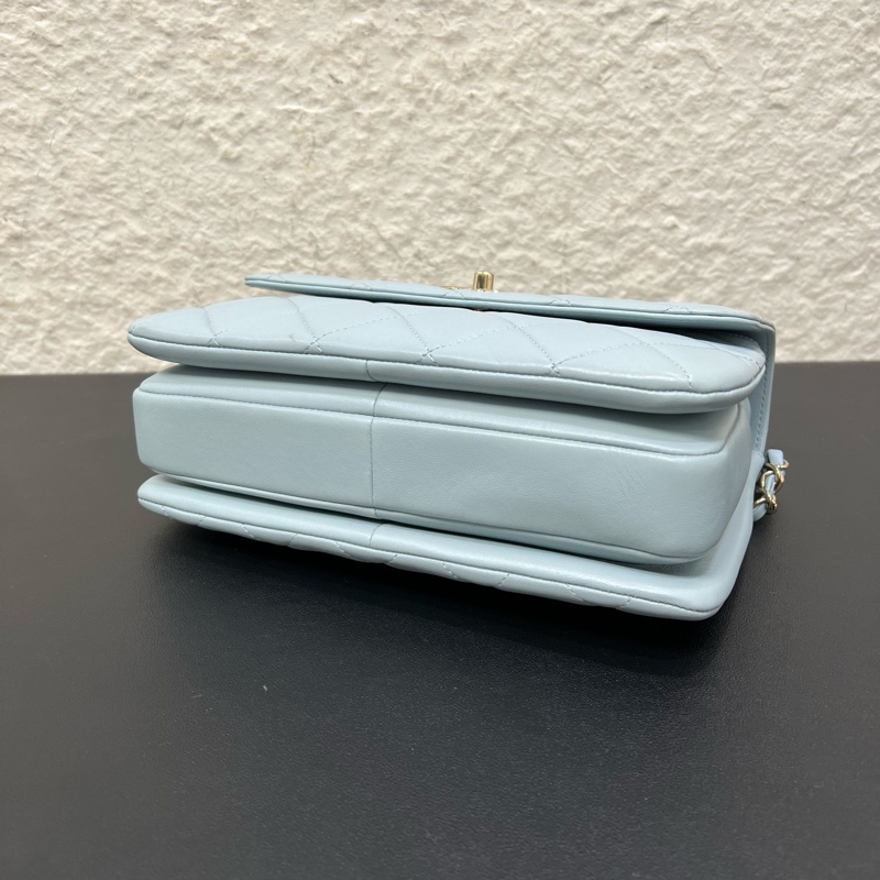 Chanel香奈兒22B 菱格紋Trendy CC小號淺藍色羊皮金扣鏈條包-4