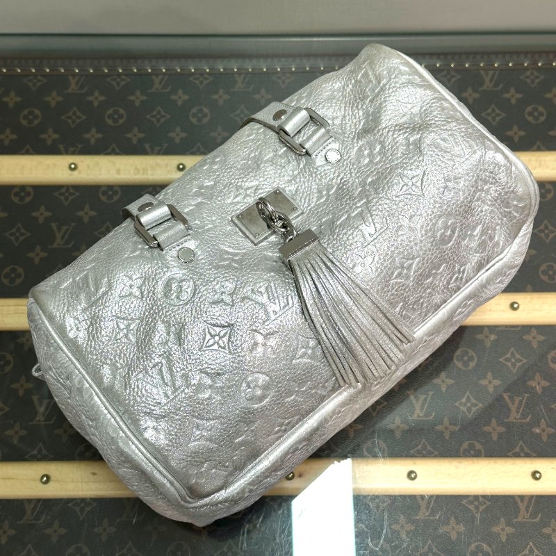 LV 銀色珠光老花壓紋 手提肩背腋下包 30*17*20 98新配件塵袋-4