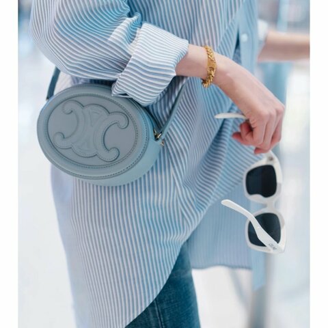 CELINE 藍色凱旋門豬鼻子圓餅包16*12.5*4 99新配件塵袋