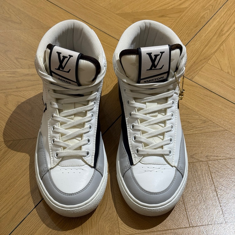 LV路易威登限量版拼色高幫運動鞋36碼 大Logo-1