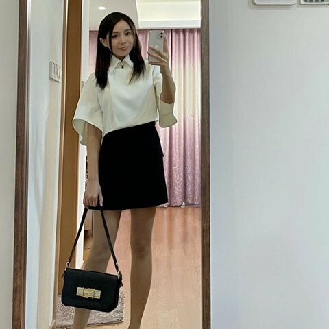 FENDI 黑金雙F旋轉扣法棍腋下包 27*15*5 98新配件塵袋
