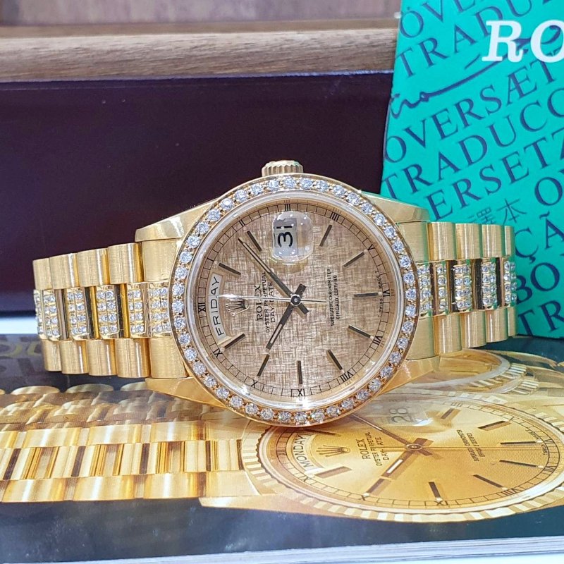 【大眾名錶】ROLEX勞力士18238 Day-Date 蠔式18K 精鑲鑽圈 精鑲鑽帶 金布紋T柱面 大眾名錶G305-2