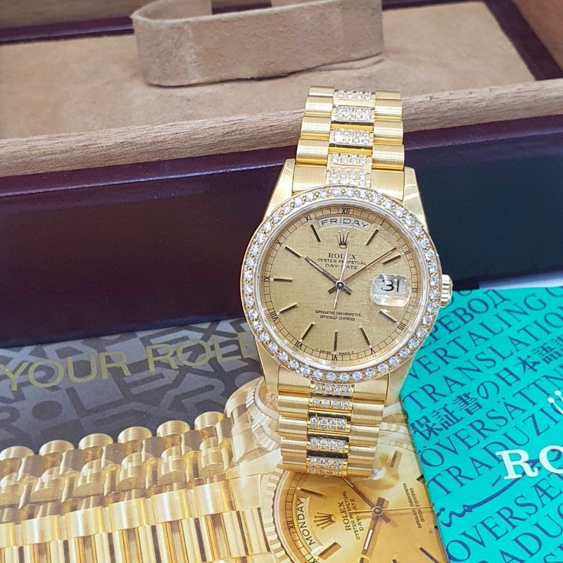 【大眾名錶】ROLEX勞力士18238 Day-Date 蠔式18K 精鑲鑽圈 精鑲鑽帶 金布紋T柱面 大眾名錶G305-3