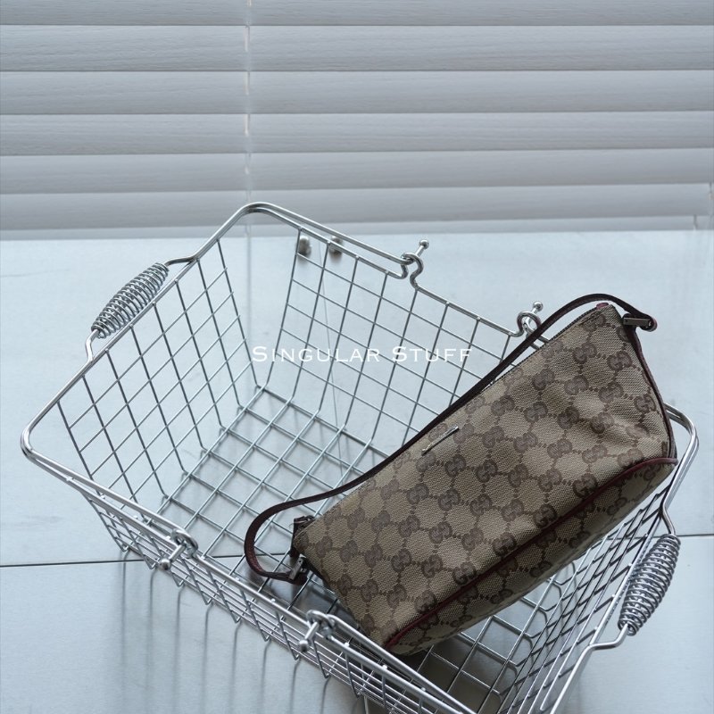 Gucci GG Monogram棕色皮革船型手拿包-4