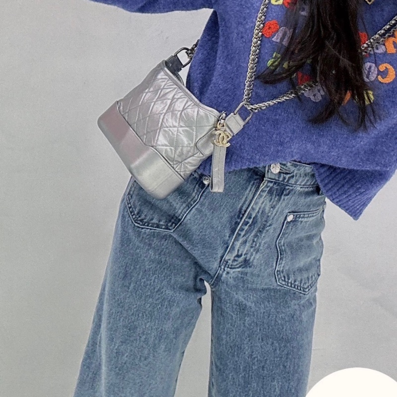 Chanel 18C 銀色金扣流浪小號 24開19cm-4