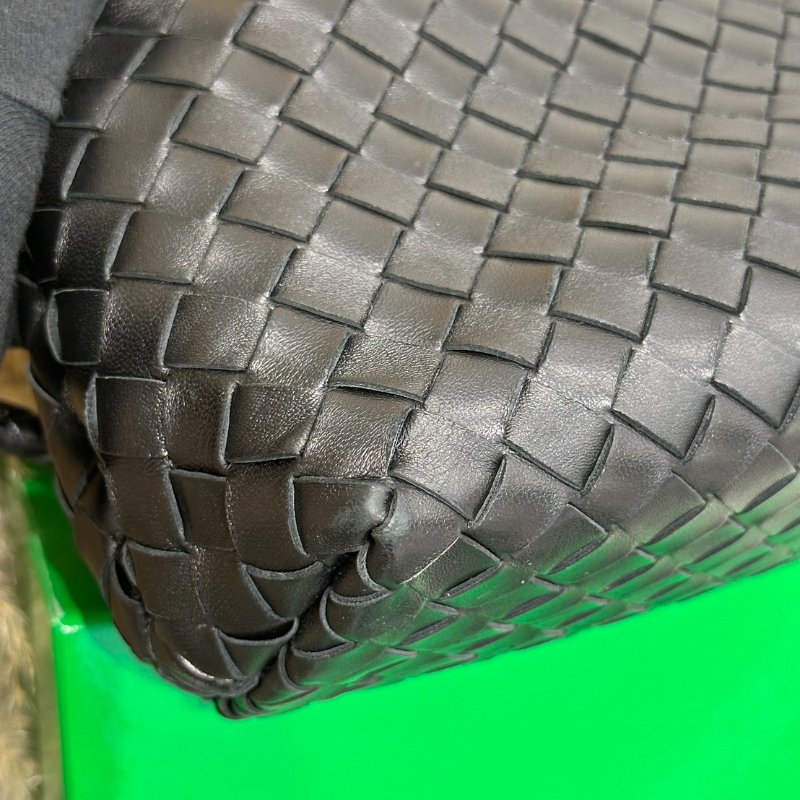 BOTTEGA VENETA Andiamo編織單肩包 - 中號黑金-9