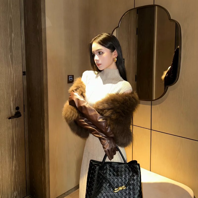 BOTTEGA VENETA Andiamo編織單肩包 - 中號黑金-12