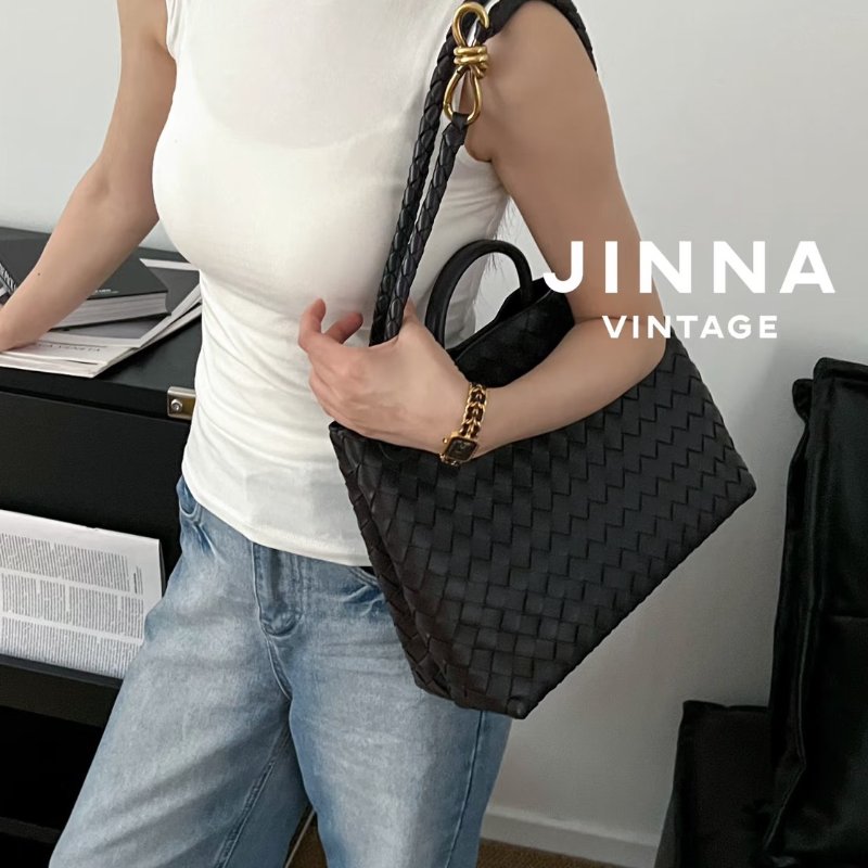 BOTTEGA VENETA Andiamo編織單肩包 - 中號黑金-13