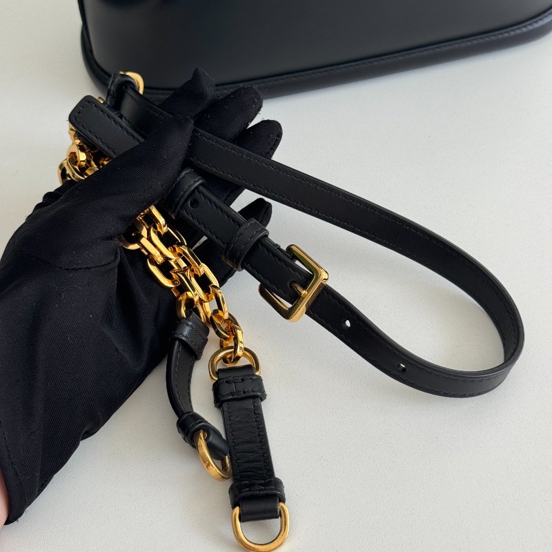99新🆕 Dior 迪奧 CD logo 水桶 黑色金釦-6