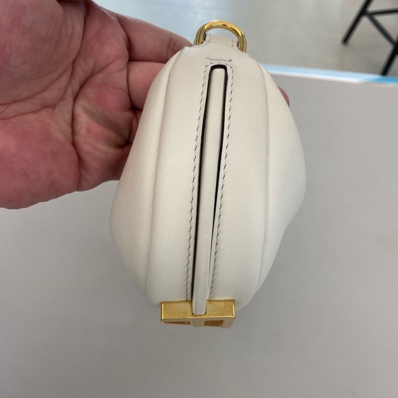 Fendi 芬迪 白金Fendigraphy mini 手腕包 小豌豆包 尺寸12x5x15-3