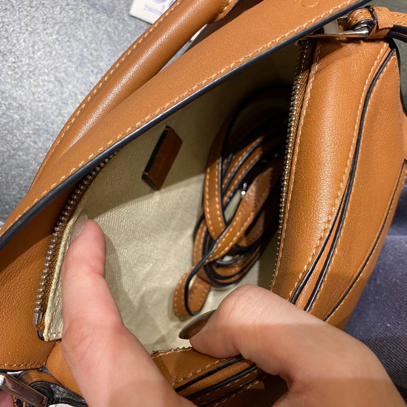 LOEWE 經典幾何拼圖包 Mini Puzzle Bag(經典焦糖棕 / 金釦)-11