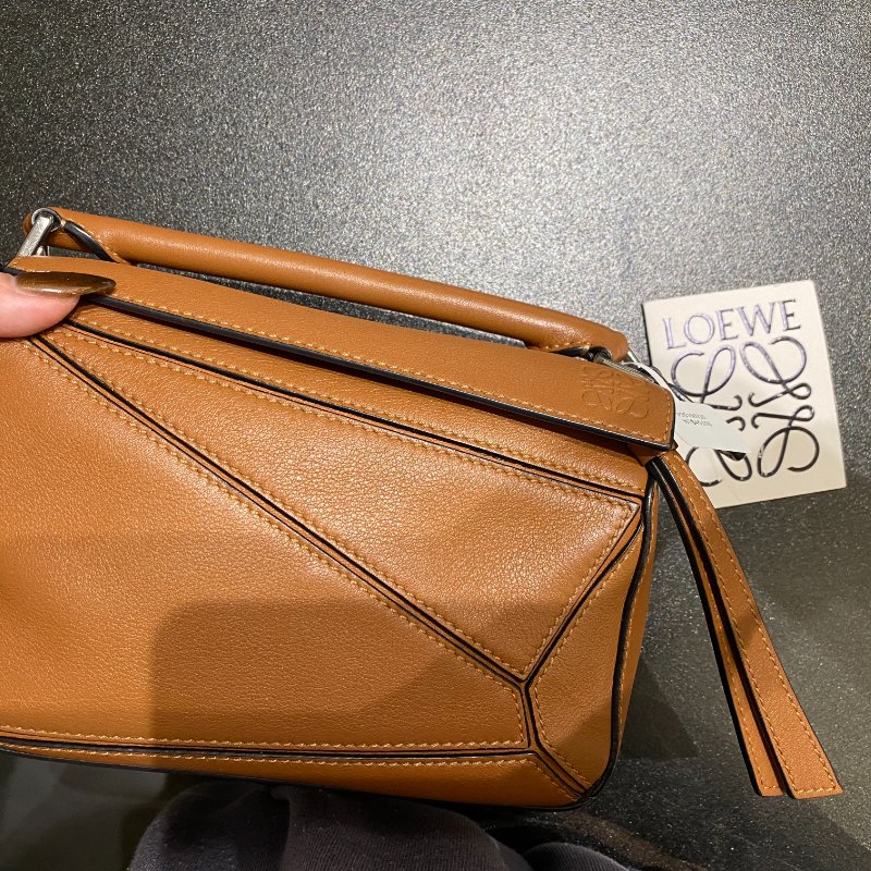 LOEWE 經典幾何拼圖包 Mini Puzzle Bag(經典焦糖棕 / 金釦)-14