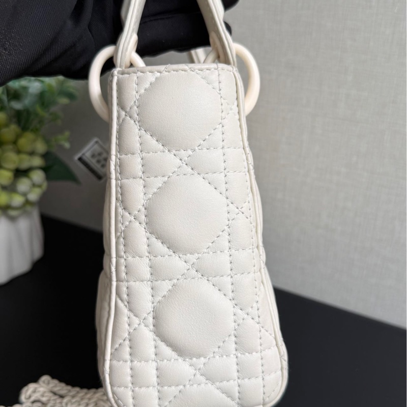 Dior/迪奧 霧面白三格戴妃包,編碼 2019 年-3
