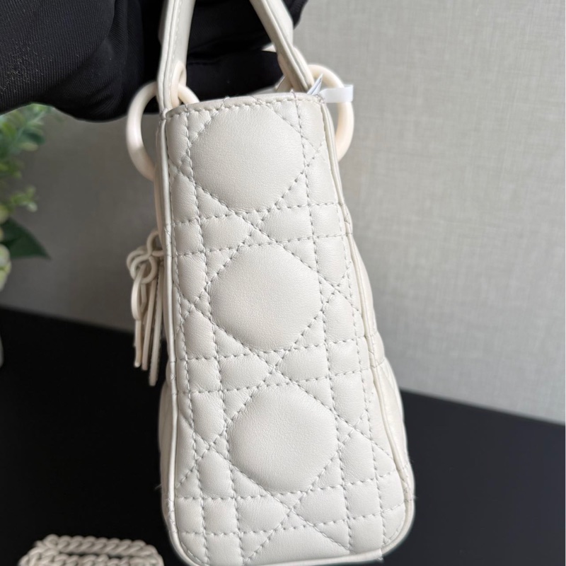 Dior/迪奧 霧面白三格戴妃包,編碼 2019 年-4