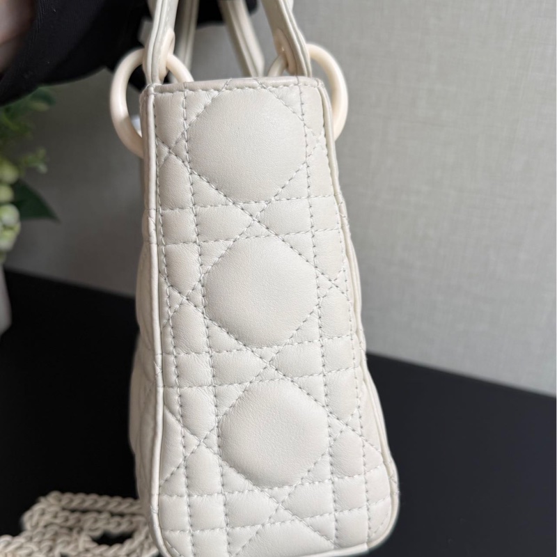 Dior/迪奧 霧面白三格戴妃包,編碼 2019 年-6
