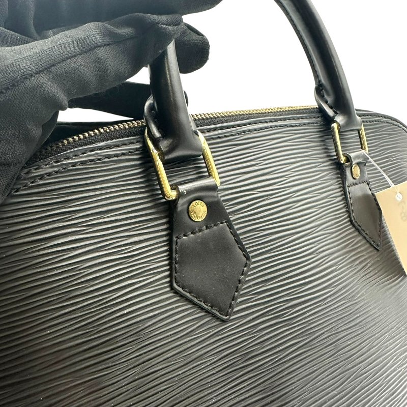 【美收精品】Louis Vuitton 黑色水波紋手提包 C-561【隔月月中將轉賣至日本 上架期限30天】-5