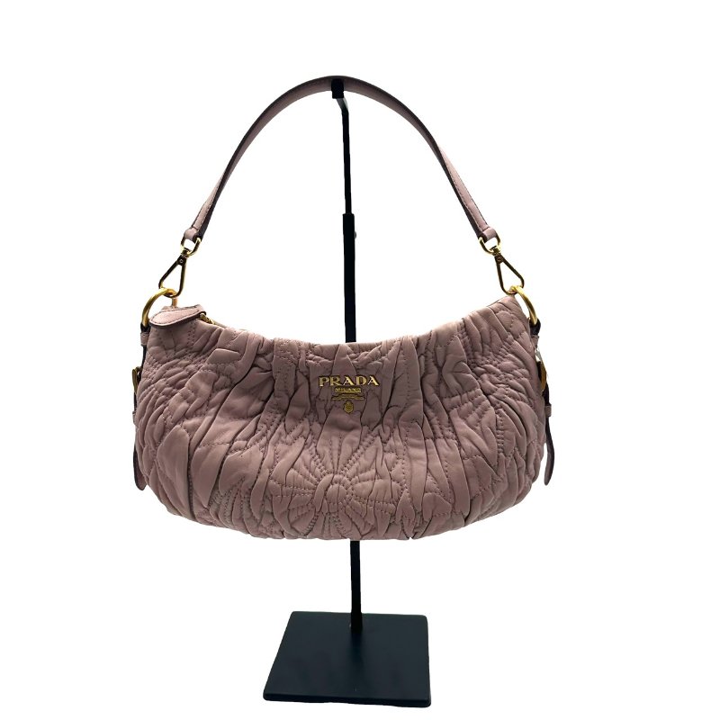 【美收精品】PRADA 粉色肩背包 C-566【隔月月中將轉賣至日本 上架期限30天】-0