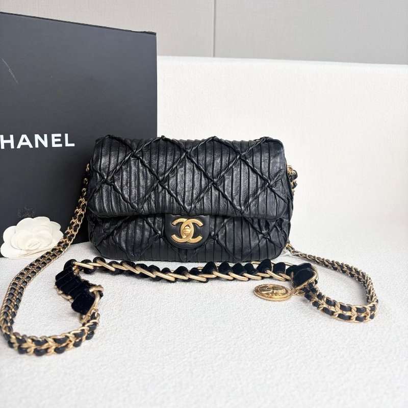 Chanel 皺褶金幣鏈條包 牛皮 芯片款 23*13*7 99新配件塵袋-2