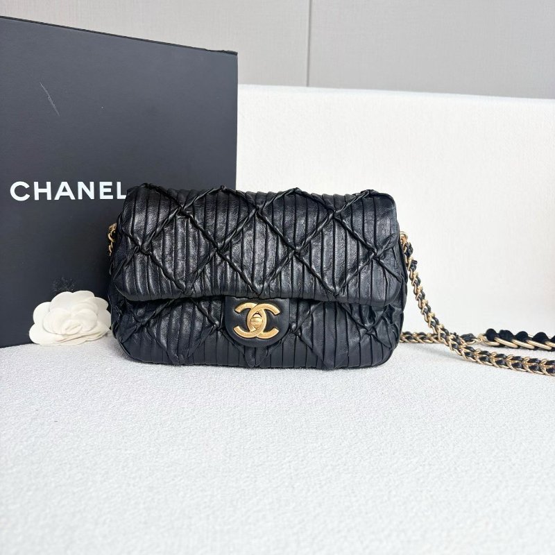 Chanel 皺褶金幣鏈條包 牛皮 芯片款 23*13*7 99新配件塵袋-4