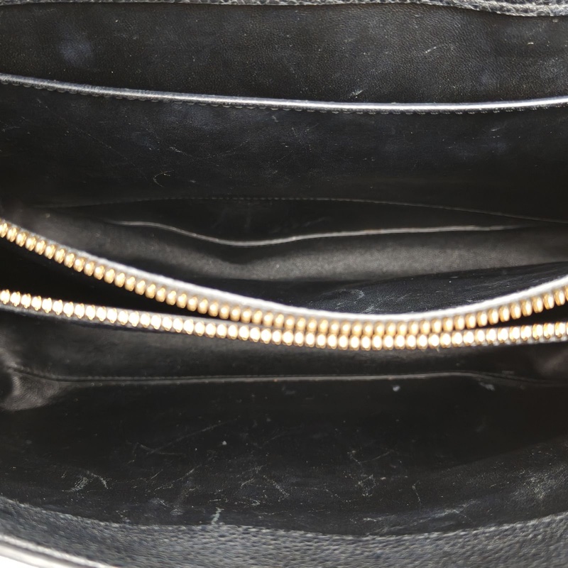 CELINE 黑色牛皮Soft16中號32手提斜跨包-5