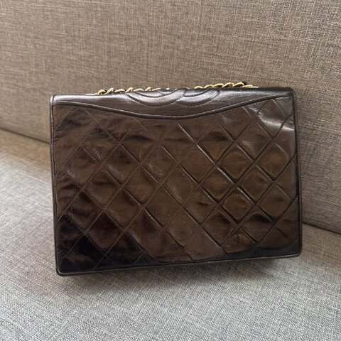 CHANEL Vintage 黑羊皮金扣鍊包