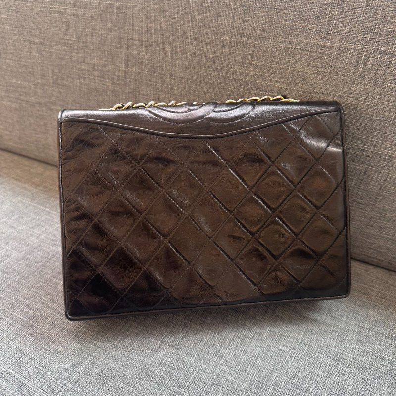 CHANEL Vintage 黑羊皮金扣鍊包-1