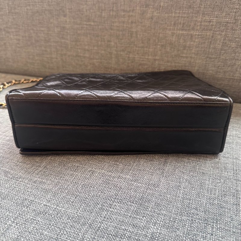 CHANEL Vintage 黑羊皮金扣鍊包-5