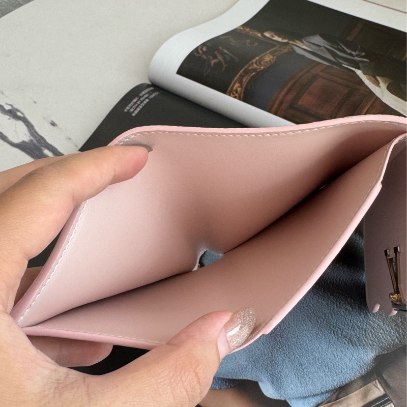 LV M83686粉色煥彩皮革三折釦式中夾🎀-14