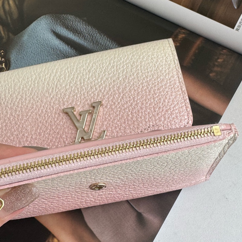 LV M83686粉色煥彩皮革三折釦式中夾🎀-19