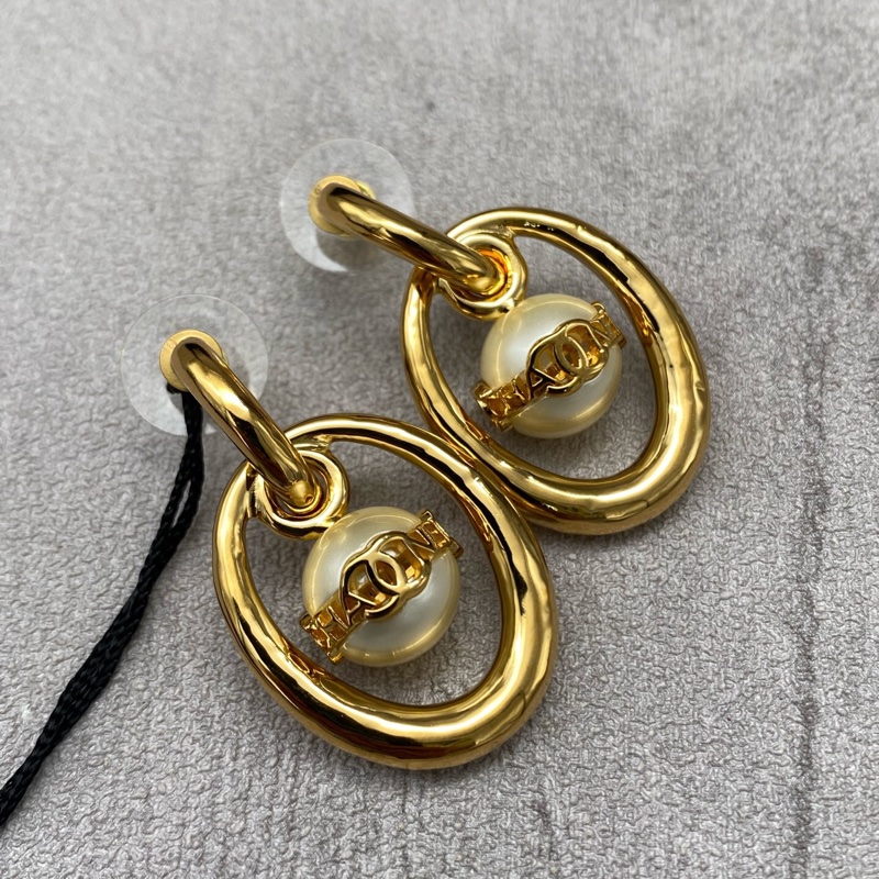 香奈兒CHANEL 23k經典雙C字母 復古金屬繞珍珠耳環-1
