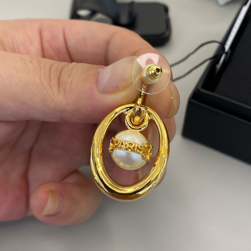 香奈兒CHANEL 23k經典雙C字母 復古金屬繞珍珠耳環-6