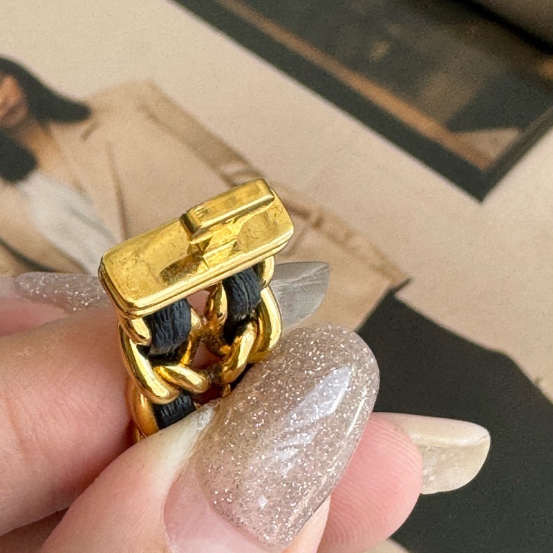 Chanel金色皮穿練首映錶L號⌚️-15