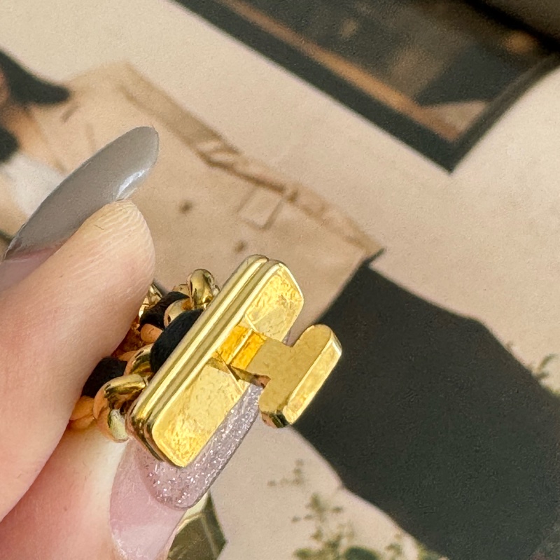 Chanel金色皮穿練首映錶L號⌚️-16