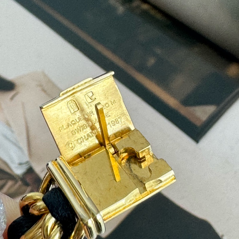 Chanel金色皮穿練首映錶L號⌚️-23