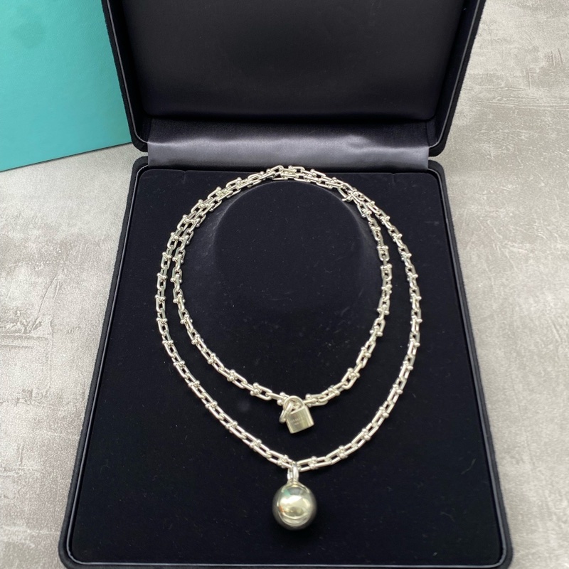 Tiffany蒂芙尼 HardWear系列純銀鎖頭珠珠吊墜馬蹄扣鏈條項鍊-0