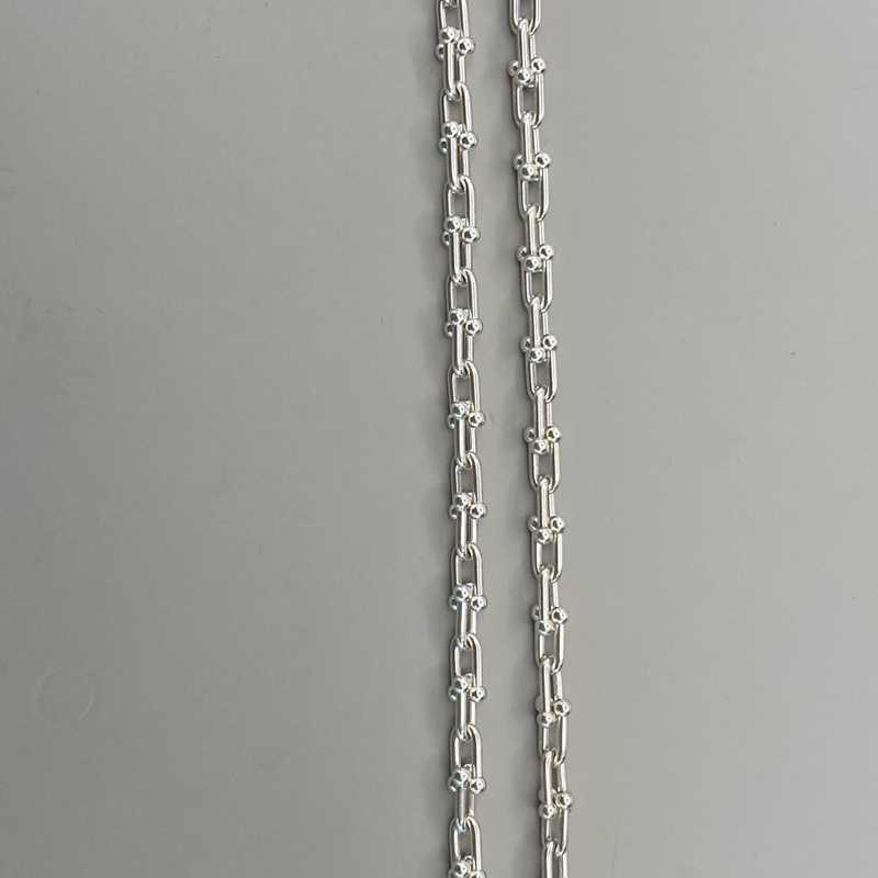 Tiffany蒂芙尼 HardWear系列純銀鎖頭珠珠吊墜馬蹄扣鏈條項鍊-4