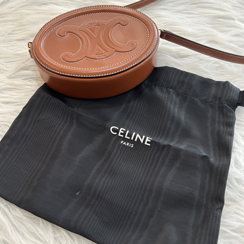 Celine cuir triomphe 焦糖色 月餅包 附防塵袋-3