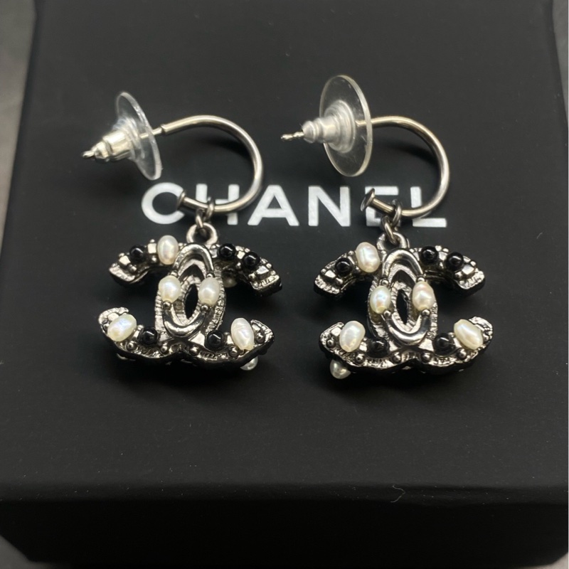 99新Chanel/香奈兒 雙面珍珠雕花雙C耳環 槍色 高-2