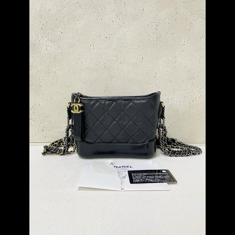 Chanel Gabrielle small
黑色流浪包-0